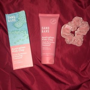 Sand and sky exfoliating treatment